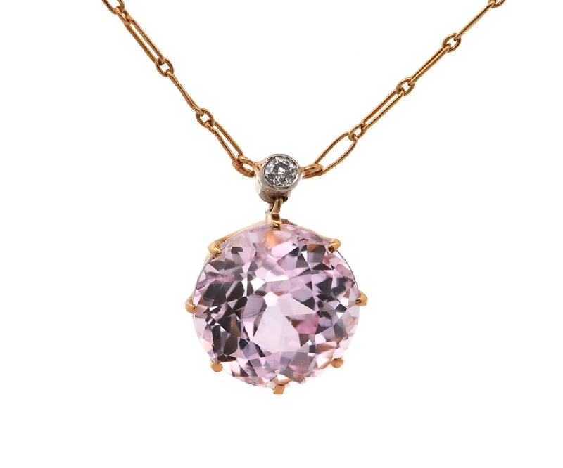 Sharp geometric necklaces -Vintage Tiffany & Co. 6.25ct Kunzite and 0.03ct Diamond Pendant Necklace in 18K