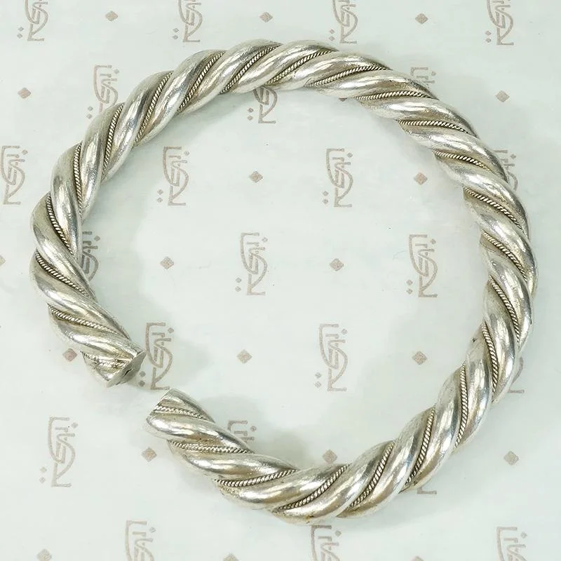 Ladies antique relic bracelets -High Grade Silver Open "D" Bangle Bracelet