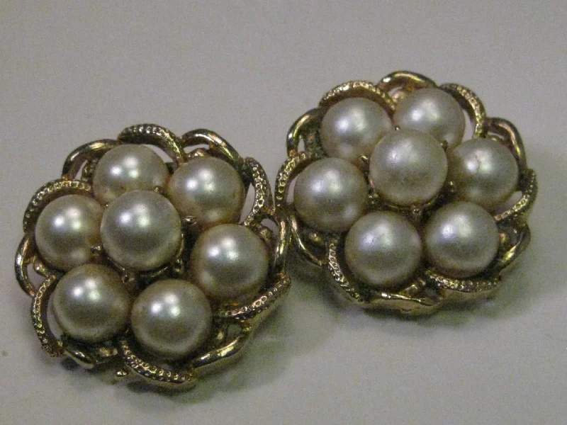 ladies earrings rope textures -Vintage Gold tone Coro Gold Tone Faux Pearl Clip Earrings