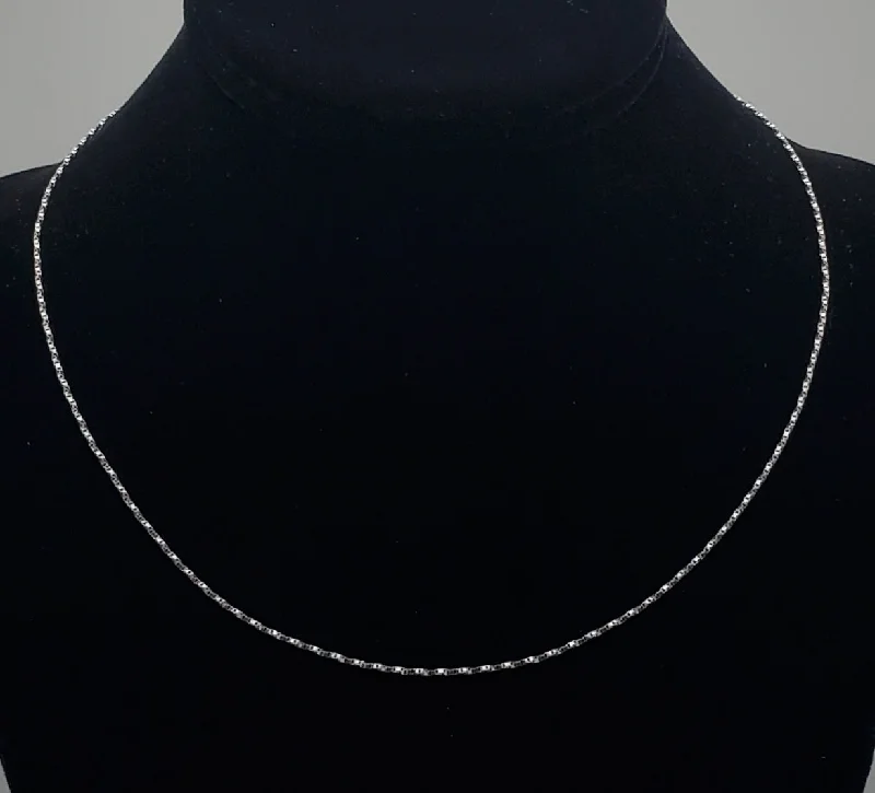 Bar accent necklaces -14k White Gold Italian Twisted Box Link Chain Necklace - 18"