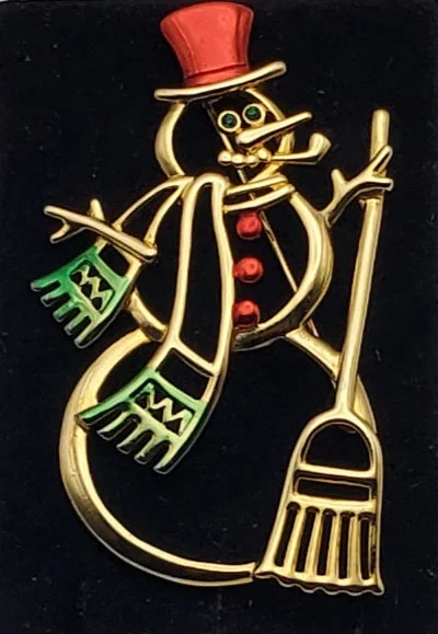 ladies silver brooch peridot stones -Jonette Jewelry - Vintage Gold Tone Snowman Brooch