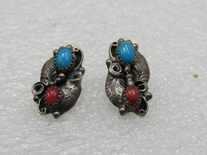 ladies silver earrings peridot stones -Vintage Sterling Southwestern Turquoise Coral Earrings Signed W.R.