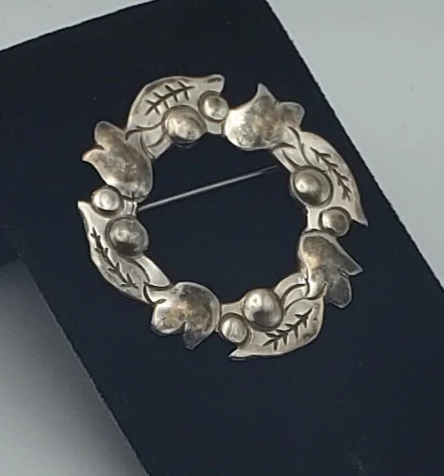 gold leaf design brooch for women -Vintage 800 Silver Handmade Wreath Brooch